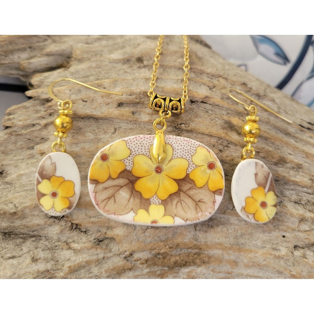 Handcrafted Broken China Jewelry Set - Caversham Yellow Primrose Porcelain